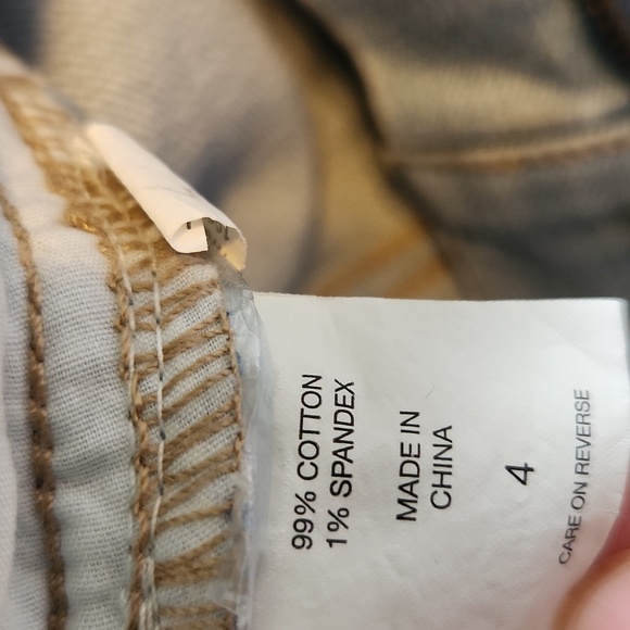 New York & Company Soho Jeans Super High Straight Cut - Picture 15 of 16